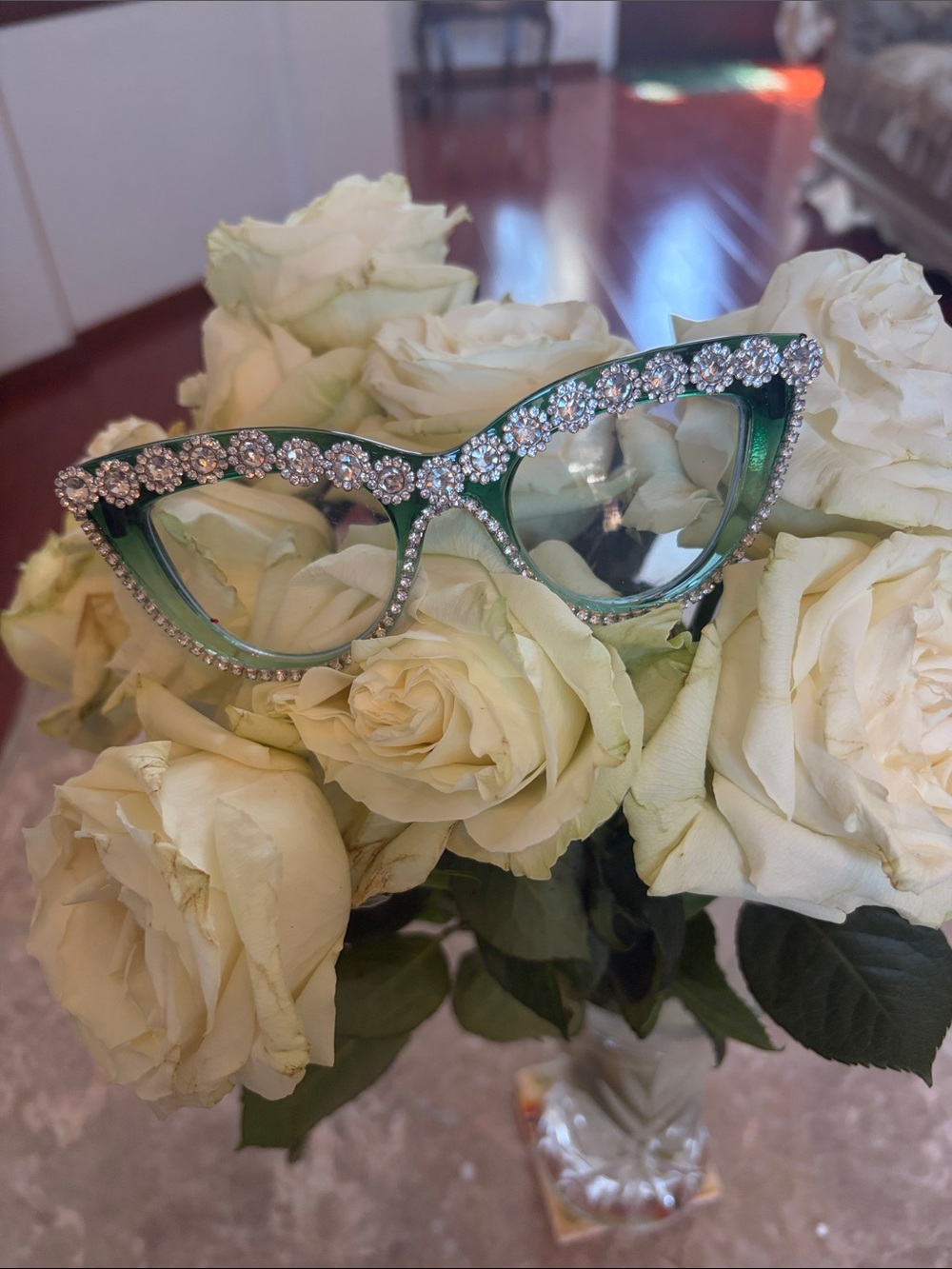 Rhinestone Embellished Cat Eye Sunglasses - Green
